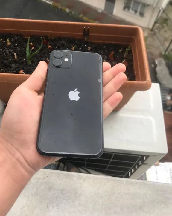 Apple iPhone 11 64 GB Siyah