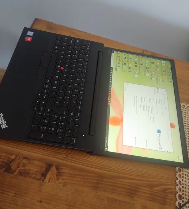 Lenovo E590 Taşınabilir Laptop Bilgisayar