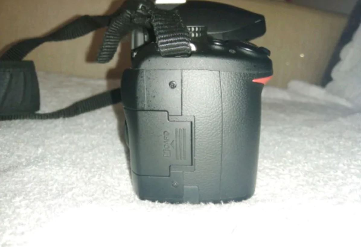 Nikon D3000 Fotoğraf Makinesi