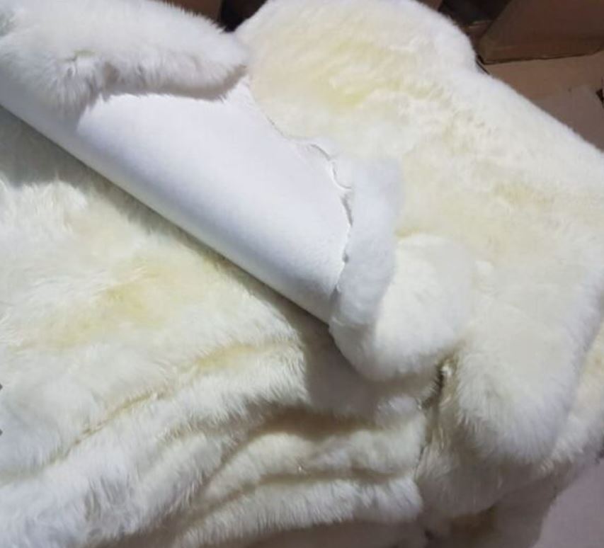 Hakiki Koyun Postu Halı 