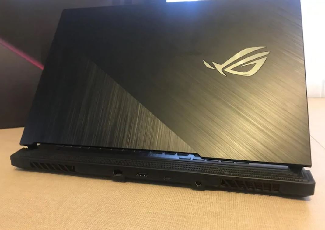 Asus Rog Strix G712LWS Laptop