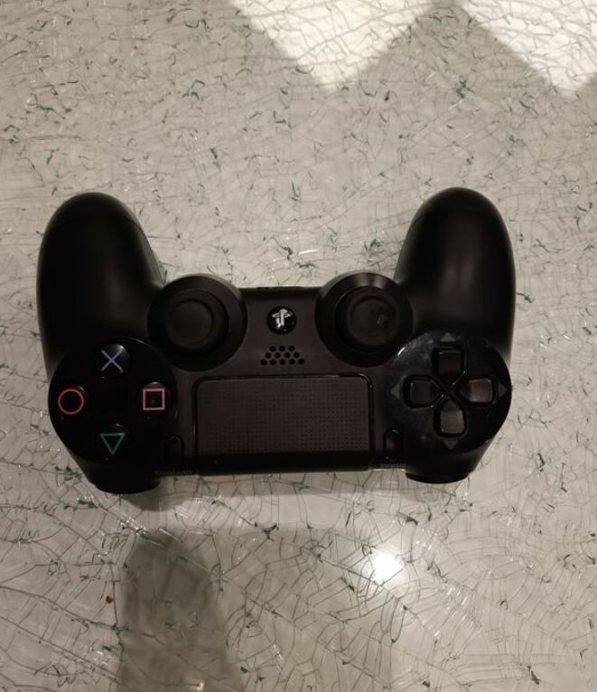 Sony PS4 Oyun Kolu Siyah