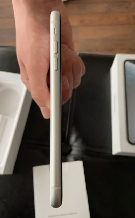 iPhone XR 64 GB Beyaz