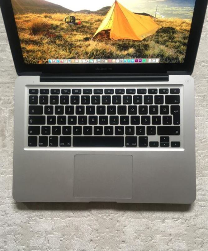 Apple MacBook Pro 2012 Laptop