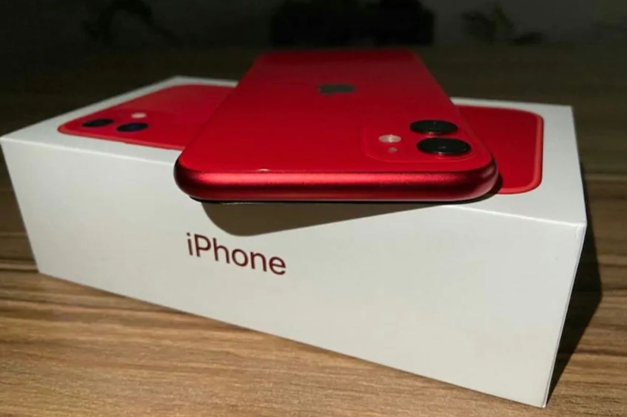 iPhone 11 Red Kırmızı Telefon