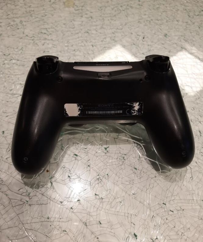 Sony PS4 Oyun Kolu Siyah