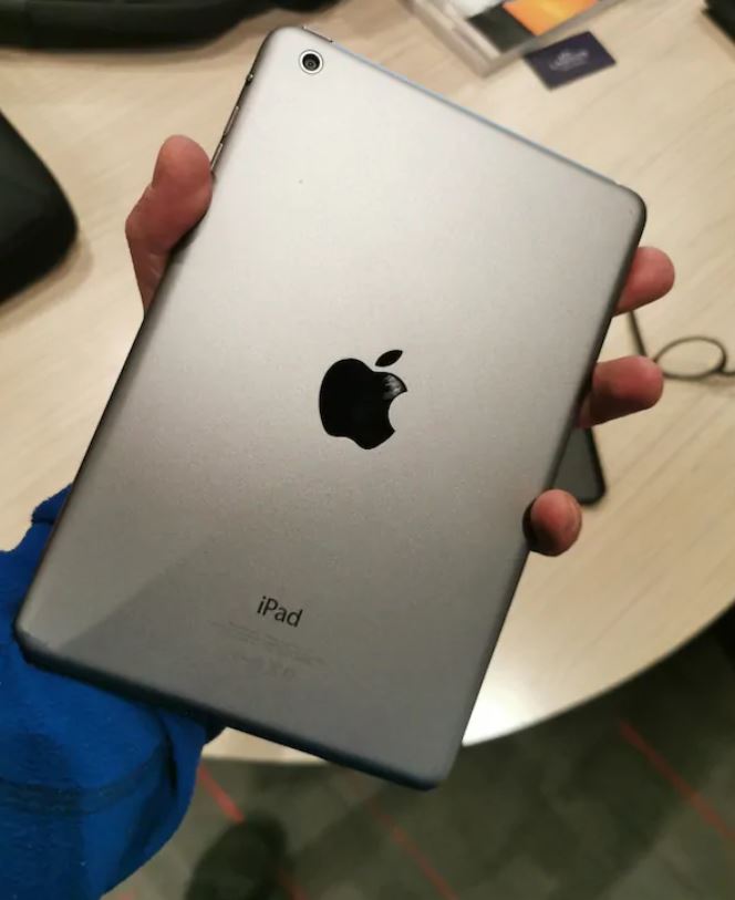 Apple iPad Mini 1