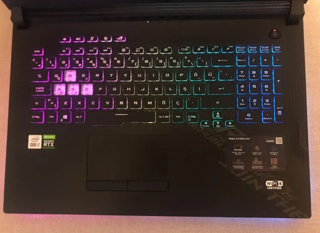 Asus Rog Strix G712LWS Laptop