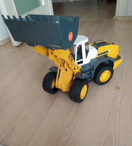 Bruder Liebherr KepÇe Oyuncak