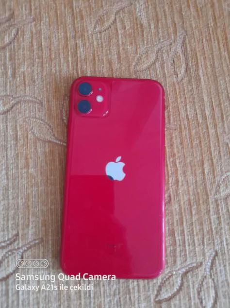 iPhone 11 Red 128 GB Türkiye Cihazı