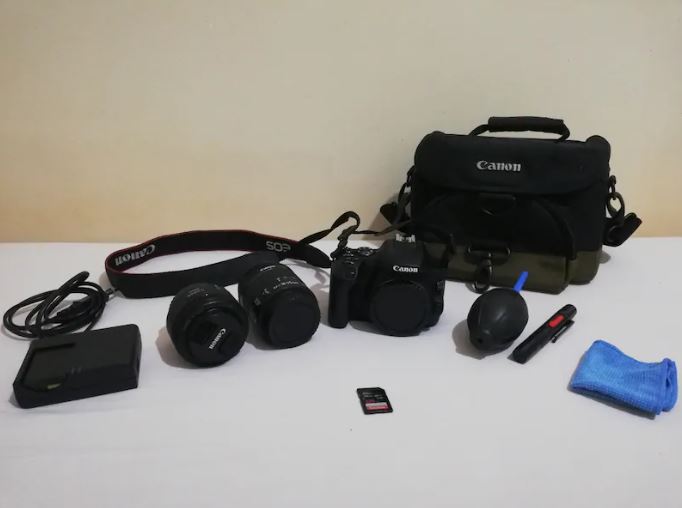 Canon EOS 250D 18-55mm & 55mm Lens Kit Çanta