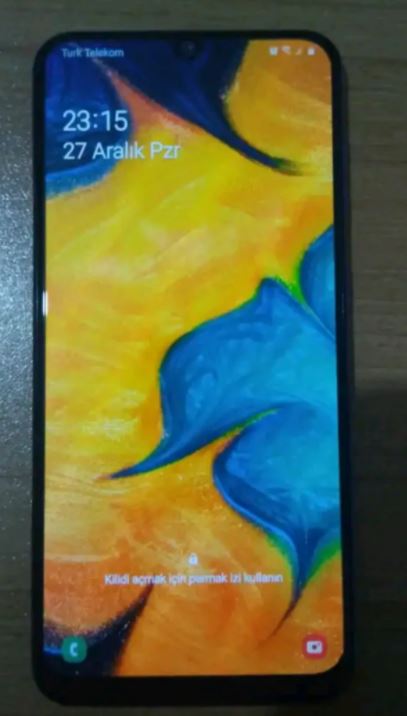 Samsung A 30 Telefon