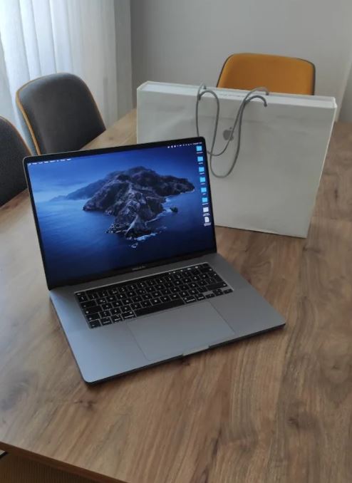 MacBook Pro 2020 i7 16inc