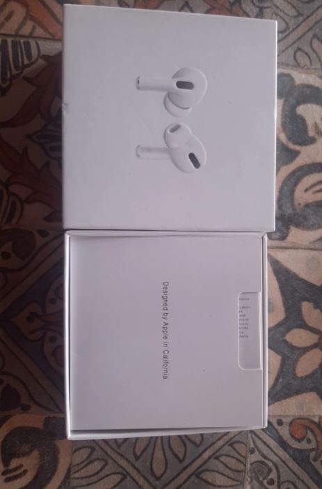 Apple AirPods Pro Kablosuz Kulaklık