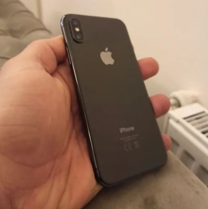 iPhone X 64 GB