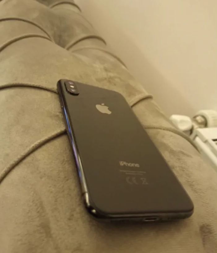 iPhone X 64 GB