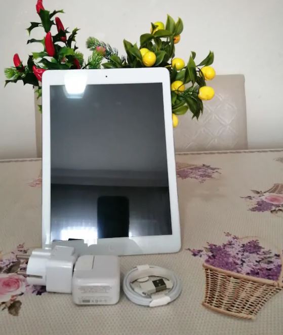 Apple iPad Air 1 Silver 16 GB Wi-Fi