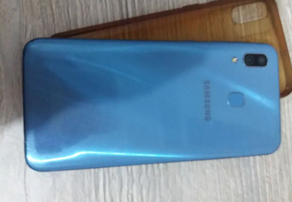 Samsung A 30 Telefon