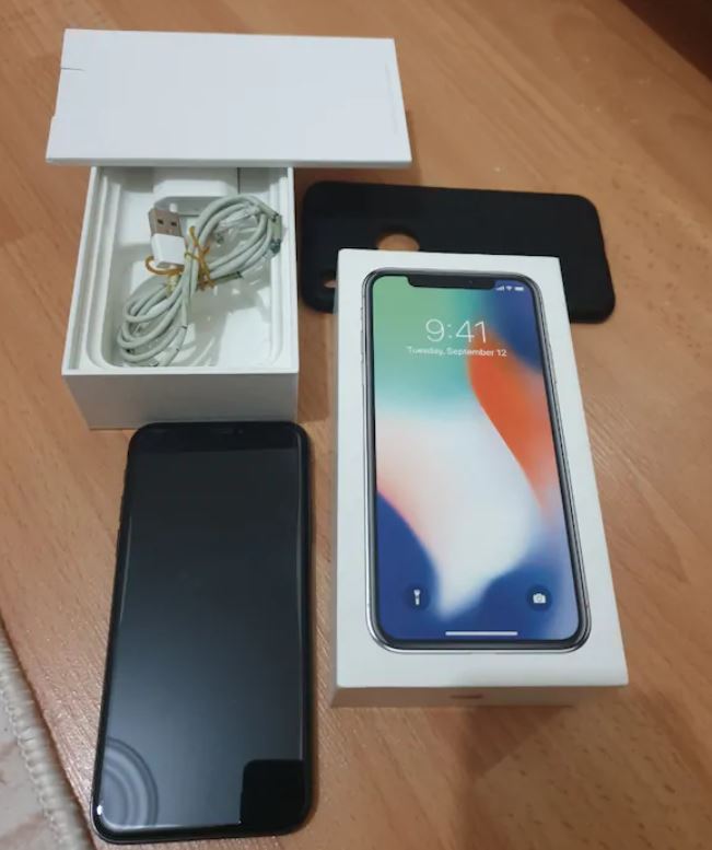 iPhone X 64 GB
