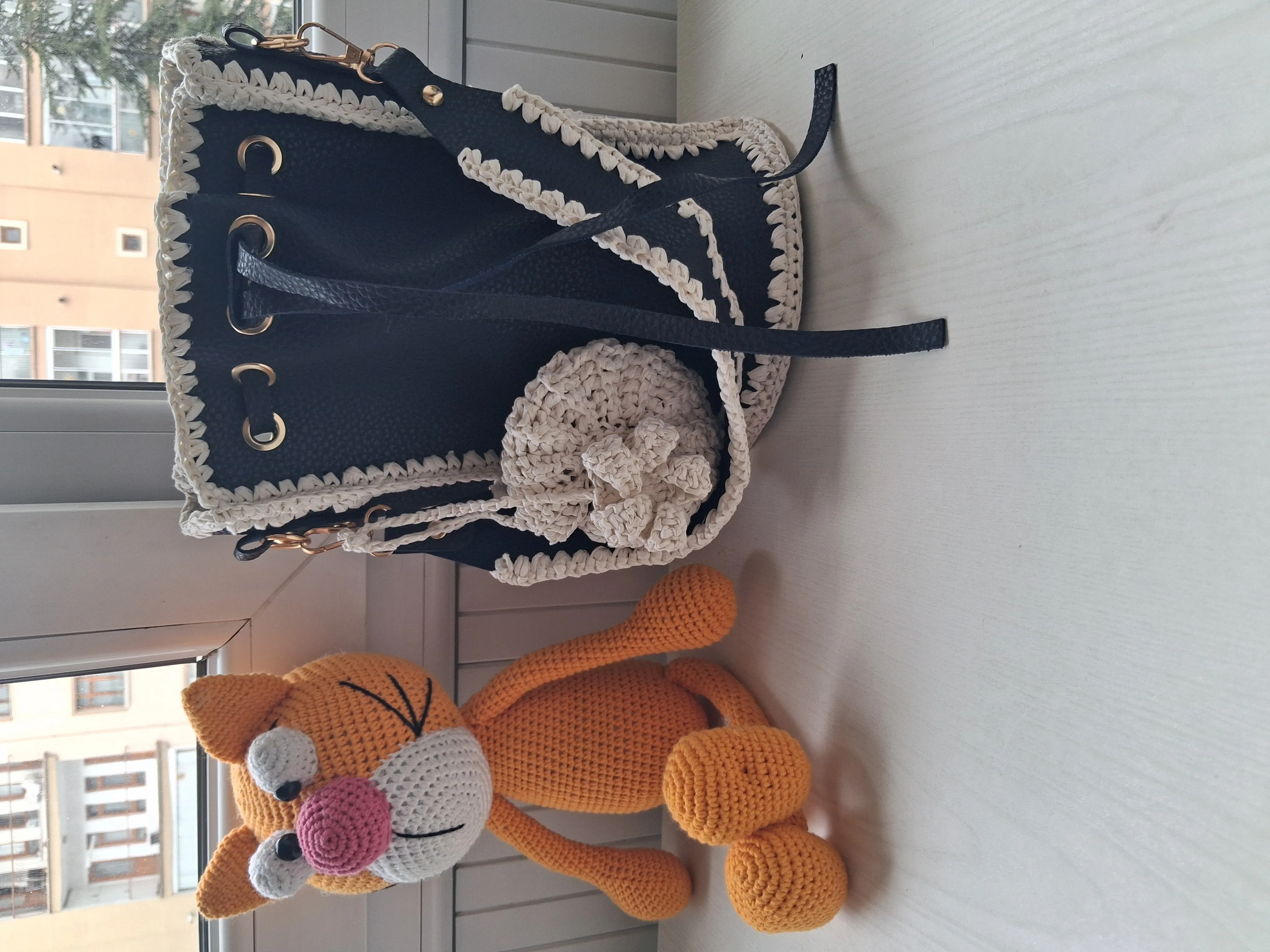 EL ÖRGÜSÜ AMİGURUMİ OYUNCAKLAR VE CANTALAR