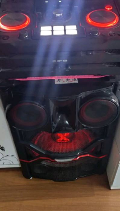LG Mini Hi-Fi System Extreme Party CM9740
