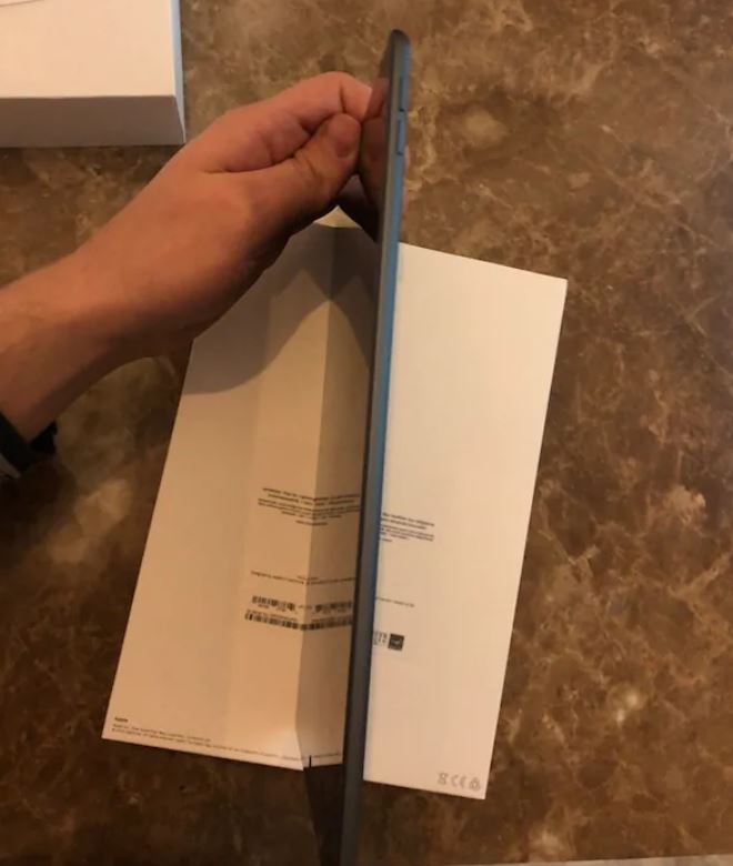 Apple iPad Air 3 10.5 64 GB Wi-Fi Retina Tablet