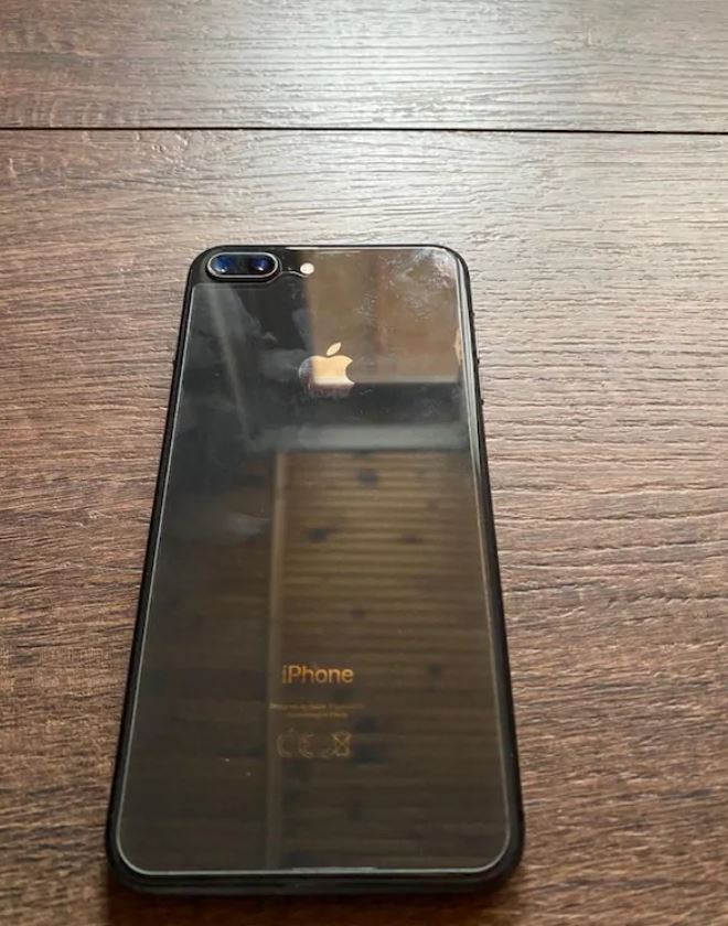 iPhone 8 Plus 64 GB Black