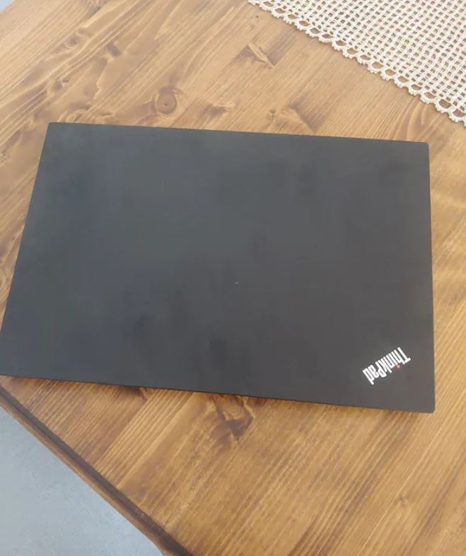 Lenovo E590 Taşınabilir Laptop Bilgisayar