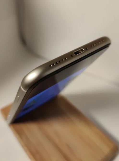 iPhone 11 64 GB Kutu ve Garantili