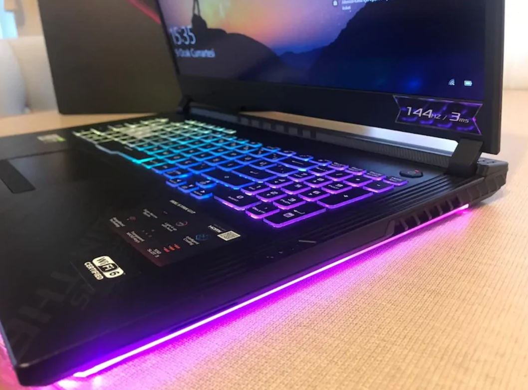 Asus Rog Strix G712LWS Laptop