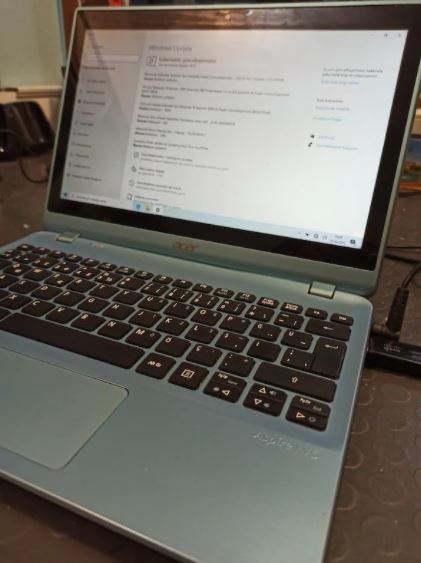 Acer Dokunmatik Laptop