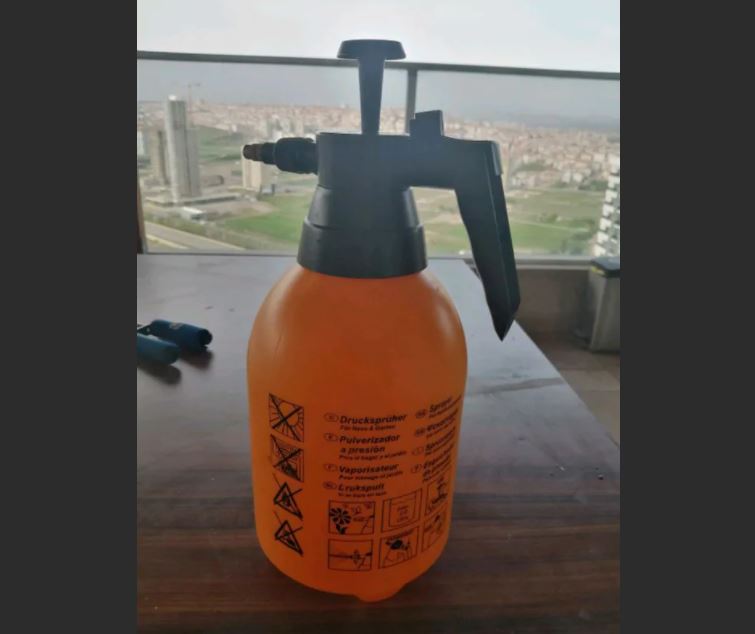 Bitki ilaÇ pompası 2 lt