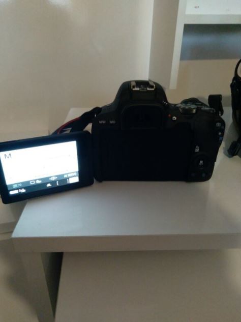 Canon 200D Fotoğraf Makinası Sıfır