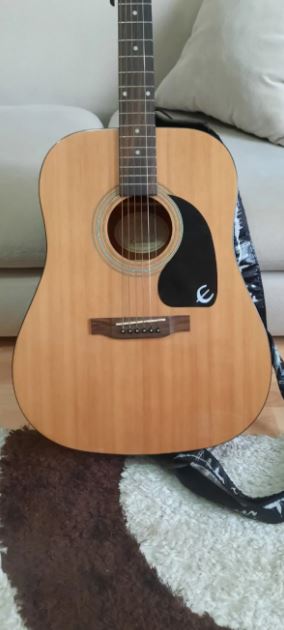 Epiphone DR100 Akustik Gitar