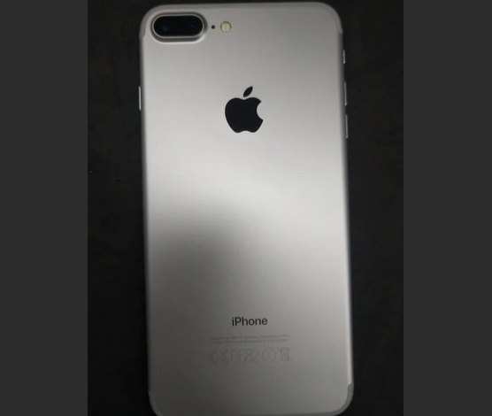 iPhone 7 PLUS 32GB Silver Renk Kusursuz