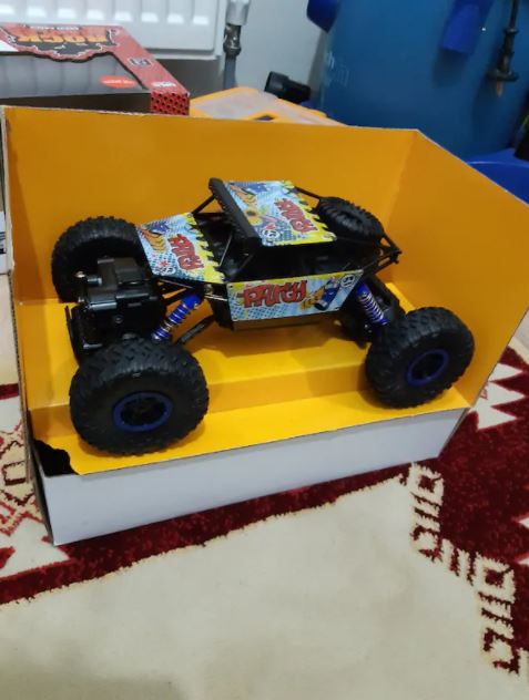 RC Off-Road Araba