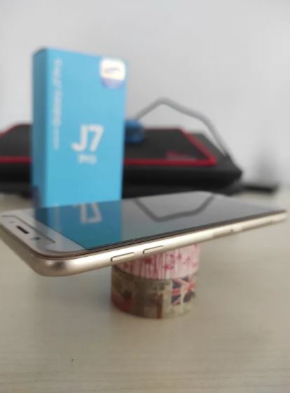Samsung Galaxy J7 Pro Android Cep Telefonu